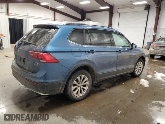 2018 Volkswagen Tiguan S z VIN 3VV0B7AX9JM034033, wystawiony jako Copart lot #43441295 z przebiegiem 127 719 mil mil oraz Szkoda całkowita • Salvage title. Historia ofert i sprzedaży dostępna na DreamBid. Obrazek 3.