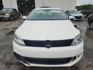 2012 Volkswagen Jetta TDI w/Premium & Nav с VIN 3VWLL7AJ3CM088190, выставлен на аукционе Copart как лот 63841905 с пробегом Не указан миль и Списание • Salvage title. История ставок и продаж доступна на DreamBid. Изображение 5.