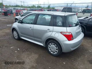 2006 Scion xA z VIN JTKKT624560147788, wystawiony jako IAAI lot #42327138 z przebiegiem 136 968 mil mil oraz . Historia ofert i sprzedaży dostępna na DreamBid. Obrazek 3.