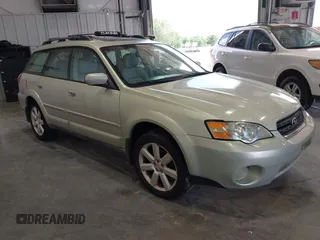 2006 Subaru Legacy Outback Limited z VIN 4S4BP62C867346212, wystawiony jako IAAI lot #42845635 z przebiegiem 180 438 mil mil oraz . Historia ofert i sprzedaży dostępna na DreamBid. Obrazek 1.