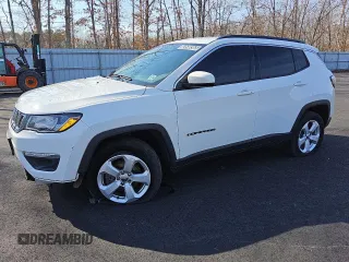 2019 Jeep Compass Latitude with VIN 3C4NJDBB5KT748533, listed as a Copart auction lot 43580365 with 77,496 mi miles and Clean Title. Bid and sale history available at carsss.com. Image 1.