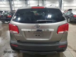 2013 Kia Sorento LX with VIN 5XYKTCA61DG401531, listed as a Copart auction lot 43551355 with 191,920 mi miles and Salvage Title. Bid and sale history available at carsss.com. Image 6.