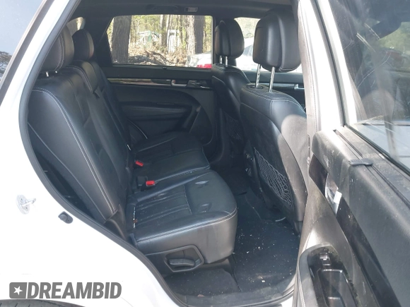 2014 Kia Sorento SX with VIN 5XYKW4A72EG492736, listed as a IAAI auction lot 42009349 with 165,492 mi miles. Bid and sale history available at carsss.com. Image 8.