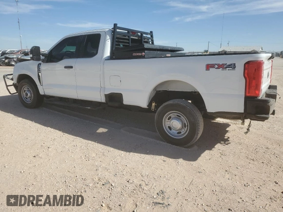 2023 Ford F-250 XL with VIN 1FT7X2BA9PED99760, listed as a Copart auction lot 47623875 with 36,082 mi miles and Salvage title. Bid and sale history available at DreamBid. Image 2.