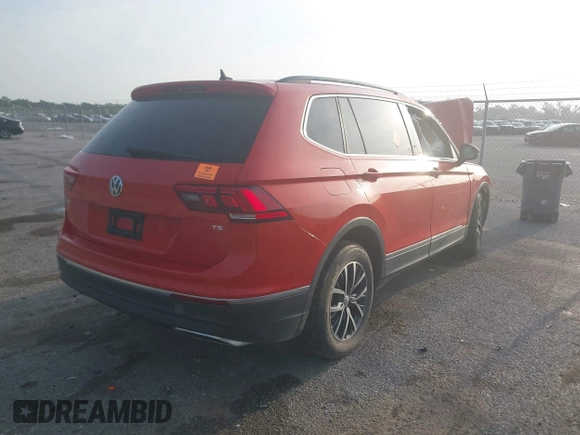 2018 Volkswagen Tiguan SEL z VIN 3VV3B7AX1JM208075, wystawiony jako IAAI lot #42651678 z przebiegiem Nie podano mil oraz . Historia ofert i sprzedaży dostępna na DreamBid. Obrazek 4.