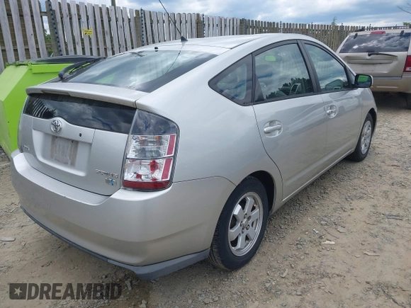 2005 Toyota Prius z VIN JTDKB20U953016544, wystawiony jako IAAI lot #42351340 z przebiegiem 198 989 mil mil oraz . Historia ofert i sprzedaży dostępna na DreamBid. Obrazek 4.