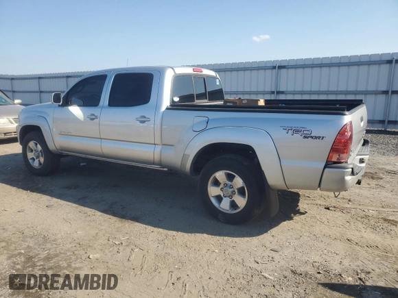 2005 Toyota Tacoma PreRunner with VIN 3TMKU72N95M003532, listed as a Copart auction lot 43049595 with 173,462 mi miles and Clean Title. Bid and sale history available at carsss.com. Image 2.