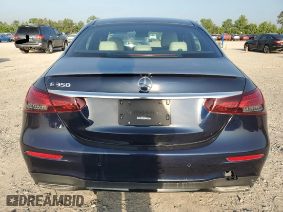 2021 Mercedes-Benz E 350 z VIN W1KZF8DB0MA960781, wystawiony jako Copart lot #55666175 z przebiegiem Nie podano mil oraz Nie do naprawy • Non repairable. Historia ofert i sprzedaży dostępna na DreamBid. Obrazek 6.