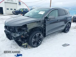 2018 Lincoln MKC Reserve with VIN 5LMTJ3DH4JUL19545, listed as a IAAI auction lot 41488381 with 38,215 mi miles and . Bid and sale history available at DreamBid. Image 19.