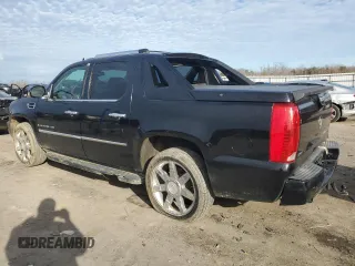 2008 Cadillac Escalade EXT z VIN 3GYFK62858G128598, wystawiony jako Copart lot #43611805 z przebiegiem 128 333 mil mil oraz Szkody całkowita. Historia ofert i sprzedaży dostępna na DreamBid. Obrazek 2.