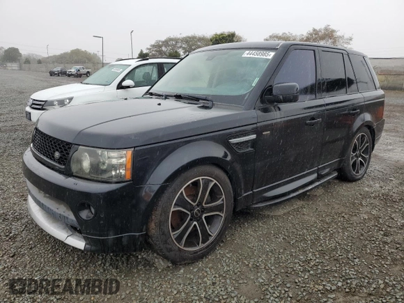 2013 Land Rover Range Rover Sport HSE z VIN SALSF2D42DA767700, wystawiony jako Copart lot #44458985 z przebiegiem 101 042 mil mil oraz Szkody całkowita. Historia ofert i sprzedaży dostępna na DreamBid. Obrazek 1.