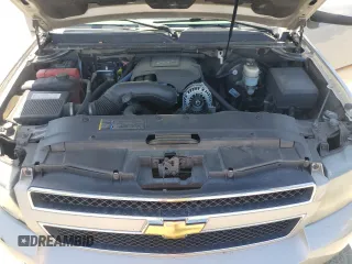 2007 Chevrolet Suburban LTZ с VIN 1GNFK16357J236974, выставлен на аукционе Copart как лот 58245615 с пробегом 224 755 миль миль и Списание • Salvage title. История ставок и продаж доступна на DreamBid. Изображение 12.