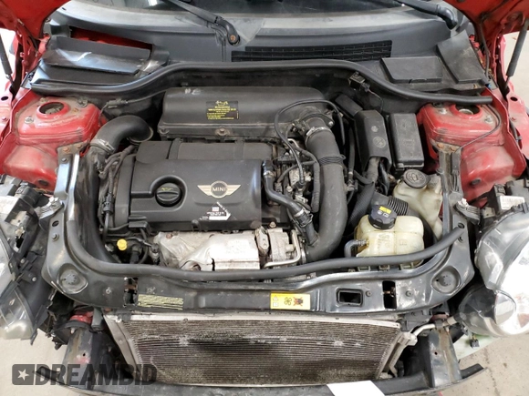 2015 MINI Convertible S z VIN WMWZP3C56FT298876, wystawiony jako Copart lot #41647375 z przebiegiem 96 038 mil mil oraz Szkoda całkowita • Salvage title. Historia ofert i sprzedaży dostępna na DreamBid. Obrazek 11.