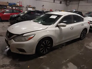 2018 Nissan Altima 2.5 SL with VIN 1N4AL3AP4JC260710, listed as a IAAI auction lot 41593136 with 133,367 mi miles. Bid and sale history available at carsss.com. Image 17.
