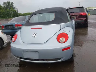 2010 Volkswagen Beetle with VIN 3VWRG3AL6AM008886, listed as a IAAI auction lot 42618429 with 100,264 mi miles and . Bid and sale history available at DreamBid. Image 16.