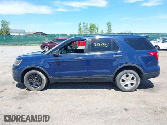 2017 Ford Police Interceptor Utility z VIN 1FM5K8AT7HGC25649, wystawiony jako IAAI lot #42283890 z przebiegiem 169 427 mil mil oraz . Historia ofert i sprzedaży dostępna na DreamBid. Obrazek 14.