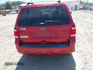 2011 Ford Escape XLT z VIN 1FMCU9D79BKB50978, wystawiony jako IAAI lot #42065969 z przebiegiem 156 619 mil mil oraz . Historia ofert i sprzedaży dostępna na DreamBid. Obrazek 17.