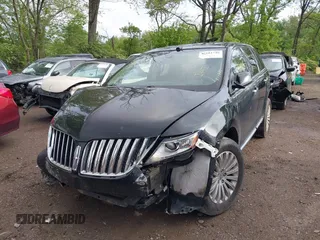 2014 Lincoln MKX z VIN 2LMDJ8JK0EBL14413, wystawiony jako IAAI lot #42181746 z przebiegiem 175 302 mil mil oraz . Historia ofert i sprzedaży dostępna na DreamBid. Obrazek 2.