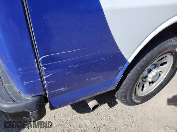 2012 Chevrolet Express Cargo with VIN 1GCSGAFX3C1188347, listed as a IAAI auction lot 42641433 with 186,234 mi miles and . Bid and sale history available at DreamBid. Image 23.