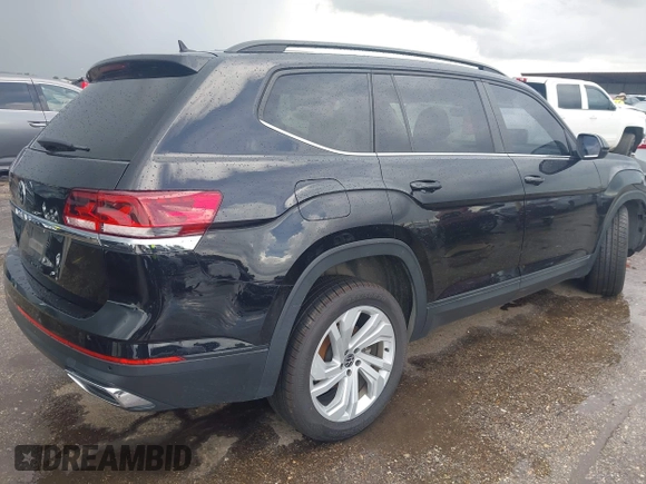 2021 Volkswagen Atlas SE with VIN 1V2JR2CA9MC595833, listed as a IAAI auction lot 42498528 with 69,670 mi miles and . Bid and sale history available at DreamBid. Image 4.