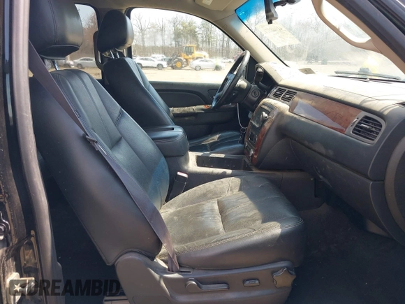 2013 Chevrolet Suburban LT с VIN 1GNSKJE72DR356781, выставлен на аукционе IAAI как лот 41908071 с пробегом 258 688 миль миль и . История ставок и продаж доступна на DreamBid. Изображение 5.