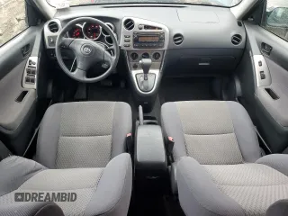 2006 Toyota Matrix STD z VIN 2T1KR32E26C589169, wystawiony jako Copart lot #55269295 z przebiegiem 143 509 mil mil oraz Szkoda całkowita • Salvage title. Historia ofert i sprzedaży dostępna na DreamBid. Obrazek 8.