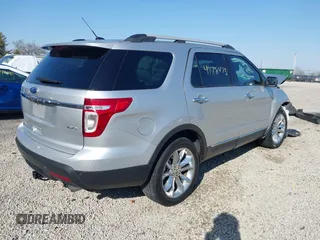 2011 Ford Explorer XLT with VIN 1FMHK8D85BGA21377, listed as a IAAI auction lot 41784792 with 192,114 mi miles and . Bid and sale history available at carsss.com. Image 4.