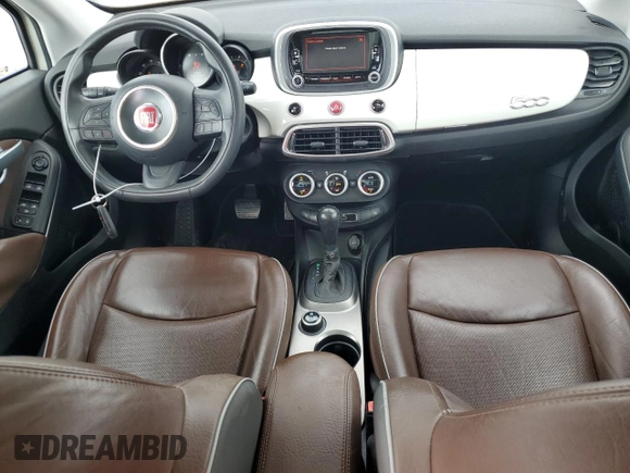2017 FIAT 500X Lounge z VIN ZFBCFXDB6HP622947, wystawiony jako Copart lot #44979985 z przebiegiem 57 373 mil mil oraz Szkoda całkowita • Salvage title. Historia ofert i sprzedaży dostępna na DreamBid. Obrazek 8.