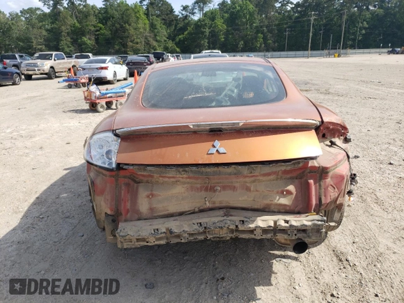 2008 Mitsubishi Eclipse GS z VIN 4A3AK24F78E041679, wystawiony jako Copart lot #57318925 z przebiegiem 205 719 mil mil oraz Szkoda całkowita • Salvage title. Historia ofert i sprzedaży dostępna na DreamBid. Obrazek 6.
