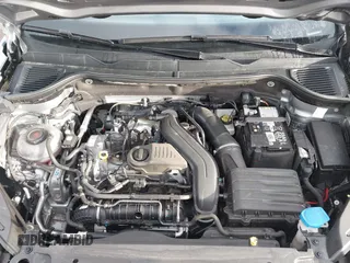 2024 Volkswagen Taos SE z VIN 3VVSX7B23RM047661, wystawiony jako IAAI lot #41609371 z przebiegiem 16 038 mil mil oraz . Historia ofert i sprzedaży dostępna na DreamBid. Obrazek 10.