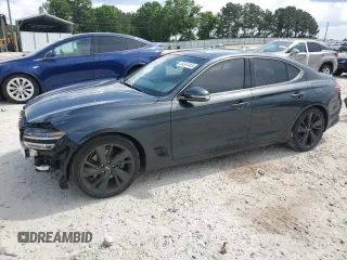 2023 Genesis G70 2.0T z VIN KMTG34TA4PU120566, wystawiony jako Copart lot #53307455 z przebiegiem 31 933 mil mil oraz Szkody całkowita. Historia ofert i sprzedaży dostępna na DreamBid. Obrazek 1.
