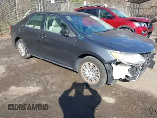 2012 Toyota Camry L with VIN 4T1BF1FK5CU101565, listed as a IAAI auction lot 41879996 with 195,947 mi miles. Bid and sale history available at carsss.com. Image 1.