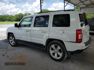 2015 Jeep Patriot Latitude with VIN 1C4NJPFB6FD241342, listed as a Copart auction lot 58004935 with 241,451 mi miles and Salvage title. Bid and sale history available at DreamBid. Image 2.