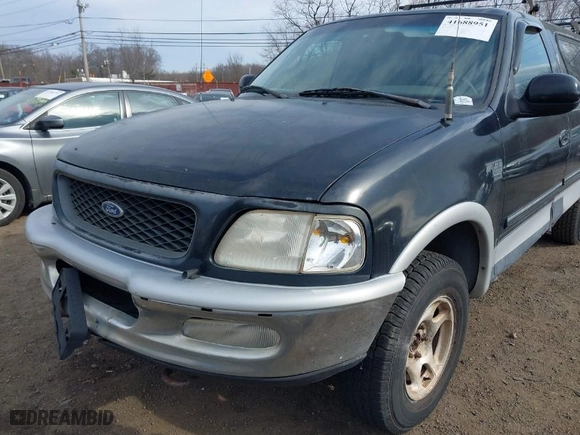 1998 Ford F-150 Standard with VIN 1FTZF18W0WNC16138, listed as a IAAI auction lot 41688951 with 354,669 mi miles. Bid and sale history available at carsss.com. Image 18.