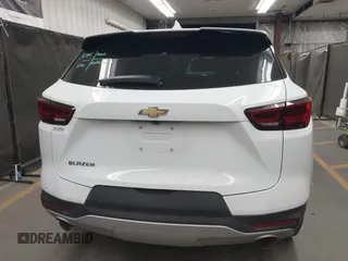 2023 Chevrolet Blazer LT z VIN 3GNKBCR47PS145492, wystawiony jako IAAI lot #42190230 z przebiegiem 41 918 mil mil oraz . Historia ofert i sprzedaży dostępna na DreamBid. Obrazek 17.