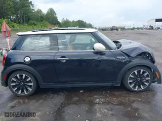 2024 MINI Hardtop 2 Door Cooper S with VIN WMW53DH06R2U49917, listed as a IAAI auction lot 39552766 with 35,486 mi miles. Bid and sale history available at carsss.com. Image 14.