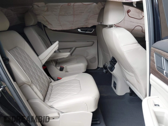 2024 Volkswagen Atlas SEL Premium R-Line с VIN 1V2FR2CA1RC514031, выставлен на аукционе IAAI как лот 41964990 с пробегом Не указан миль и . История ставок и продаж доступна на DreamBid. Изображение 8.