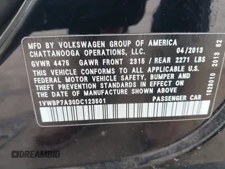 2013 Volkswagen Passat SE w/Sunroof & Nav with VIN 1VWBP7A30DC123501, listed as a IAAI auction lot 41562201 with 170,862 mi miles. Bid and sale history available at carsss.com. Image 9.
