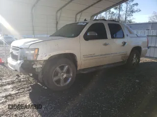 2013 Chevrolet Avalanche LTZ with VIN 3GNMCGE09DG328150, listed as a Copart auction lot 42457295 with 178,345 mi miles and Salvage title. Bid and sale history available at DreamBid. Image 1.