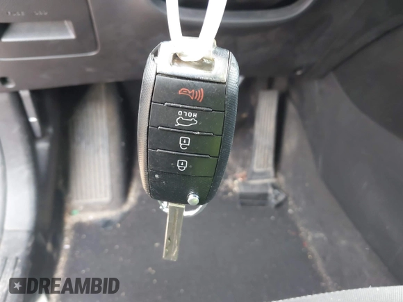 2016 Kia Soul with VIN KNDJN2A28G7294637, listed as a IAAI auction lot 41843806 with 156,179 mi miles. Bid and sale history available at carsss.com. Image 11.