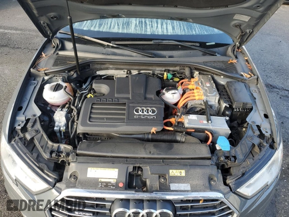 2017 Audi A3 e-tron Sportback Premium z VIN WAUUPBFF0HA079113, wystawiony jako Copart lot #78683724 z przebiegiem 88 788 mil mil oraz Szkoda całkowita • Salvage title. Historia ofert i sprzedaży dostępna na DreamBid. Obrazek 11.