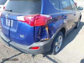 2015 Toyota RAV4 XLE with VIN 2T3RFREV6FW343687, listed as a IAAI auction lot 42024522 with 183,852 mi miles. Bid and sale history available at carsss.com. Image 18.