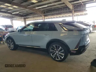 2024 Cadillac LYRIQ Luxury z VIN 1GYKPSRK0RZ105290, wystawiony jako Copart lot #50033015 z przebiegiem Nie podano mil oraz Szkoda całkowita • Salvage title. Historia ofert i sprzedaży dostępna na DreamBid. Obrazek 2.