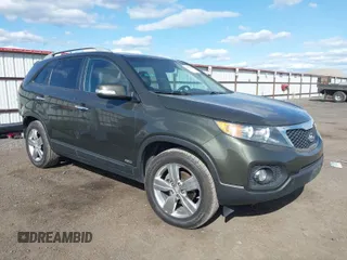 2013 Kia Sorento EX with VIN 5XYKUDA24DG331006, listed as a IAAI auction lot 41998319 with 143,141 mi miles. Bid and sale history available at carsss.com. Image 1.
