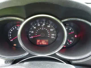 2013 Kia Sorento LX z VIN 5XYKT3A68DG388695, wystawiony jako IAAI lot #41809229 z przebiegiem 157 966 mil mil oraz . Historia ofert i sprzedaży dostępna na DreamBid. Obrazek 7.