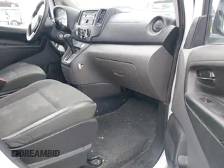 2013 Nissan NV200 SV with VIN 3N6CM0KN0DK692265, listed as a IAAI auction lot 41620439 with 196,980 mi miles and . Bid and sale history available at DreamBid. Image 5.