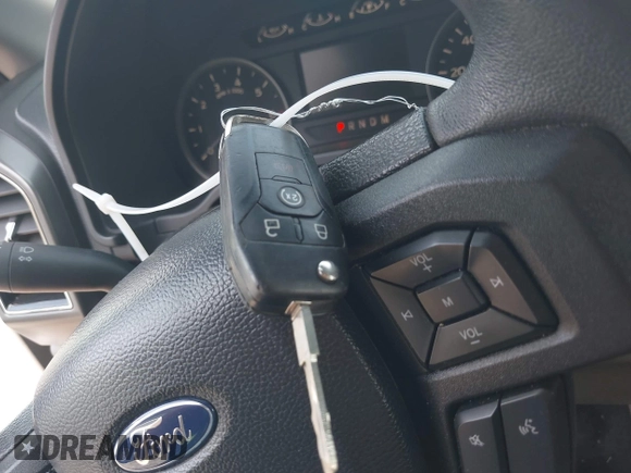 2018 Ford F-150 XL with VIN 1FTEW1CP2JFB50015, listed as a IAAI auction lot 41938177 with 248,137 mi miles and . Bid and sale history available at DreamBid. Image 11.