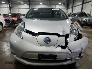 2017 Nissan LEAF S with VIN 1N4BZ0CP2HC306012, listed as a Copart auction lot 86767614 with 42,666 mi miles and Salvage Title. Bid and sale history available at carsss.com. Image 5.