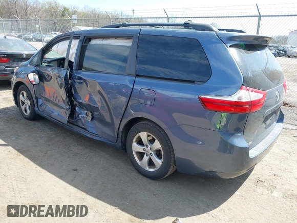 2015 Toyota Sienna LE AAS with VIN 5TDKK3DC8FS550190, listed as a IAAI auction lot 41924584 with 54,461 mi miles. Bid and sale history available at carsss.com. Image 3.