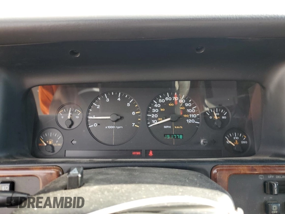 1997 Jeep Grand Cherokee Limited with VIN 1J4GZ78Y0VC556381, listed as a Copart auction lot 46221845 with 191,778 mi miles and Salvage Title. Bid and sale history available at carsss.com. Image 9.